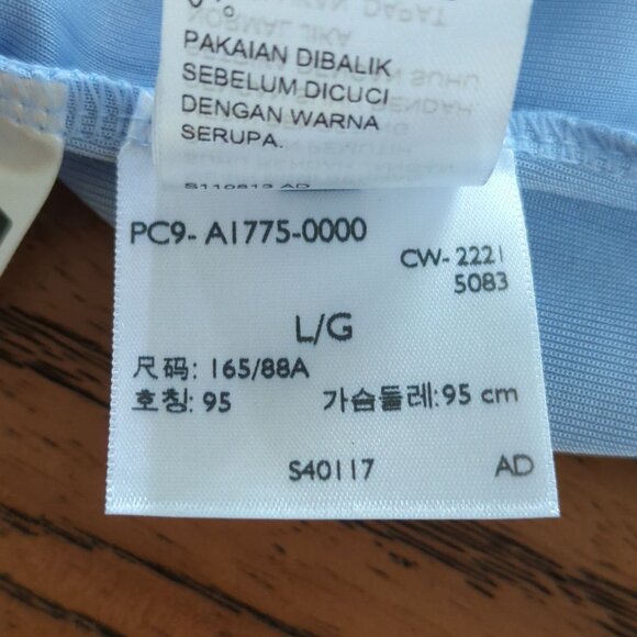 Levi's long sleeve Turtleneck Women's Shirt Top Pullover Retro baby blue size L - Picture 9 of 16